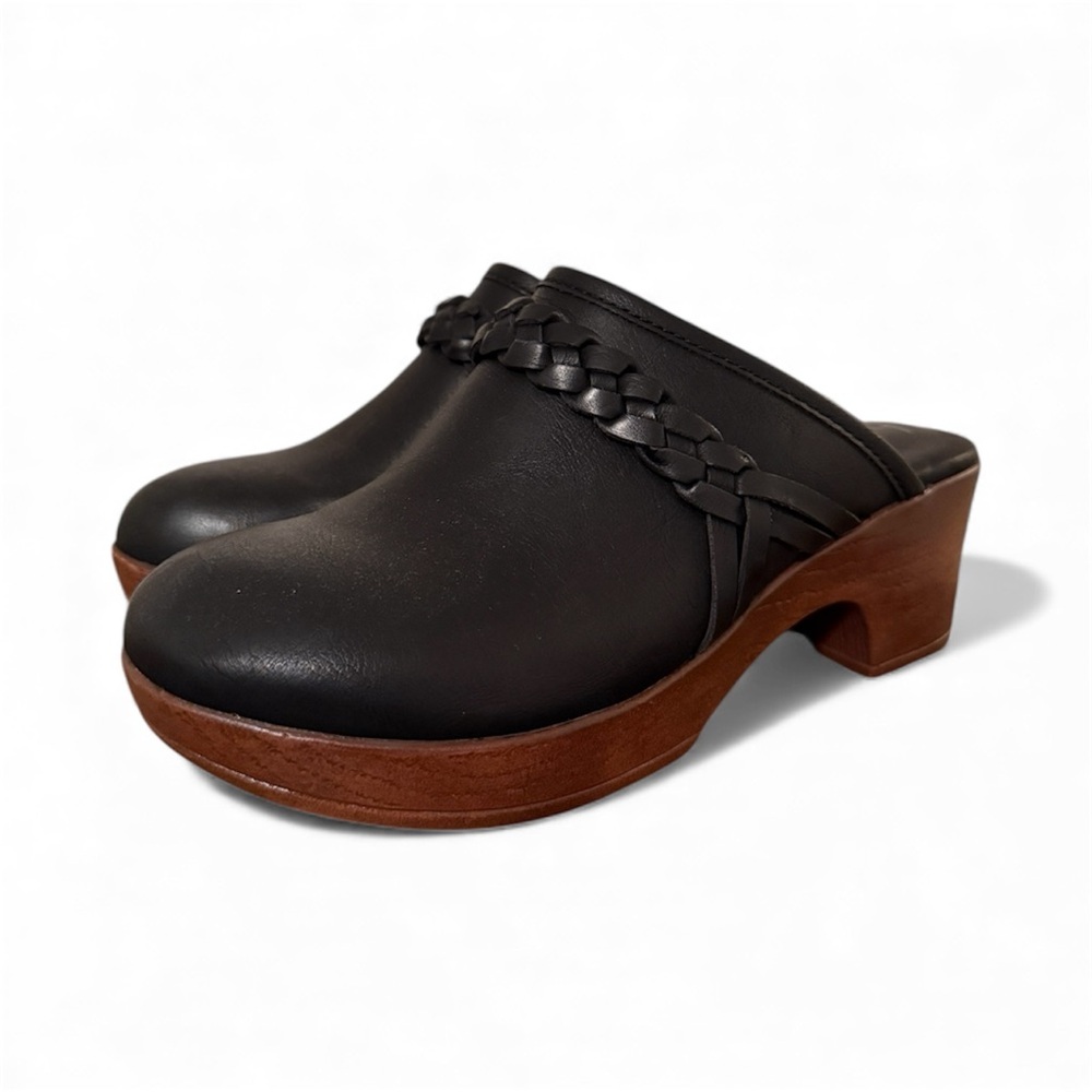 B.O.C. Journi Black Clogs